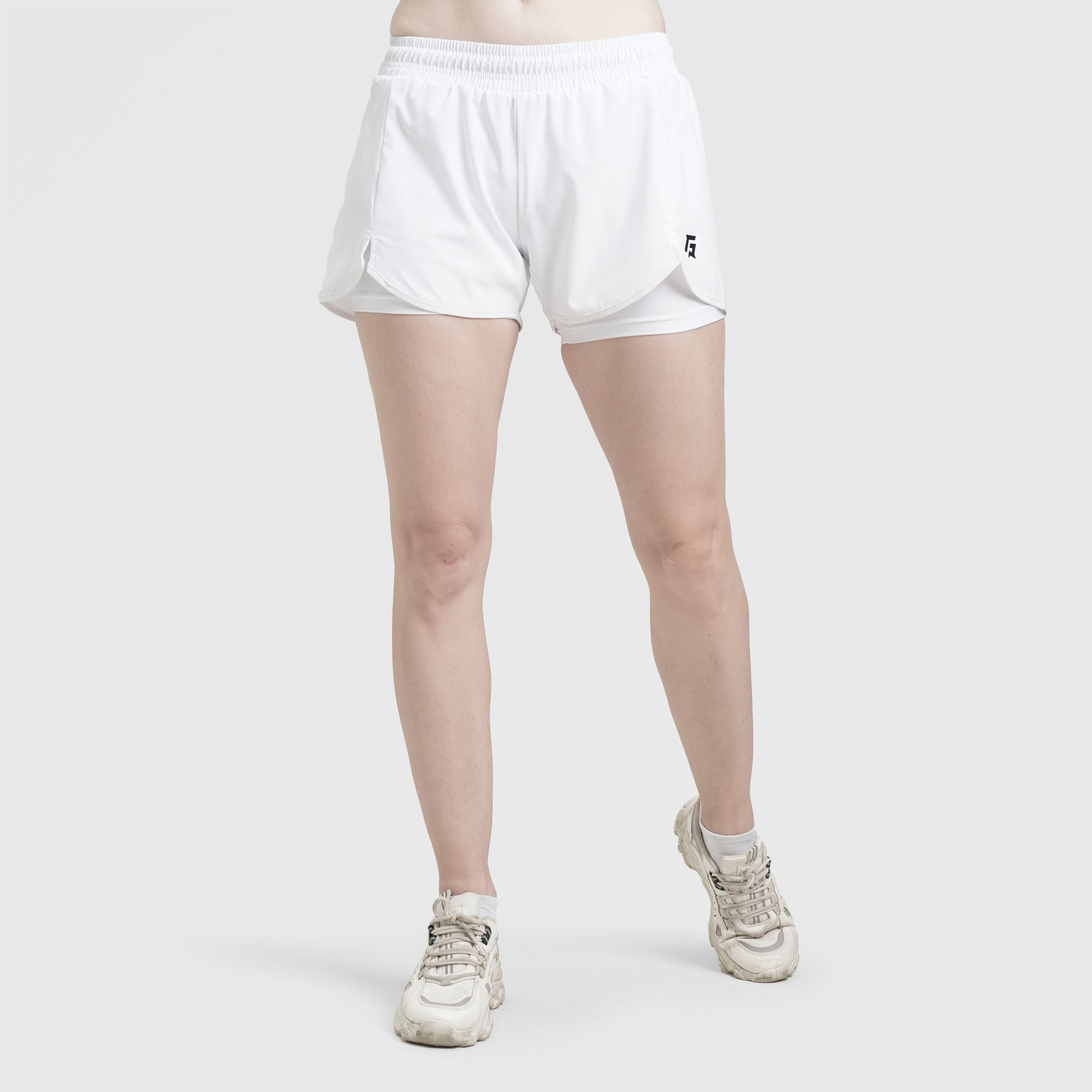 Erge Shorts (White)
